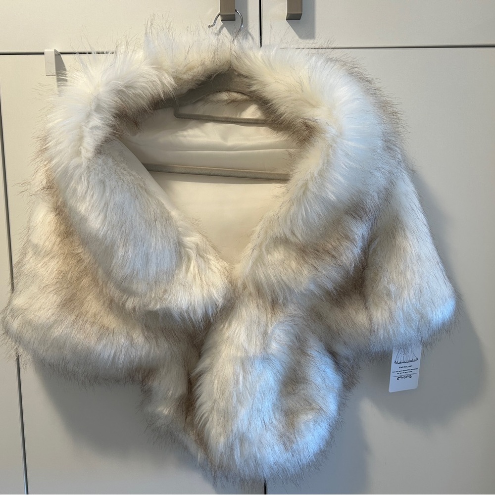 Faux fur Fox wrap